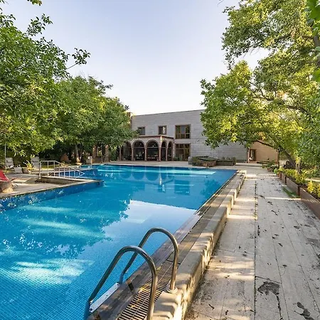 Sunolus Vineyard House Hotel 5*